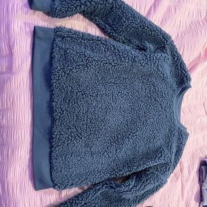 xs blueish gray sweater